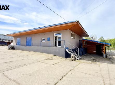 Pronájem obchodní prostor, 299 m²