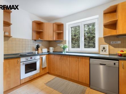 Prodej nájemního domu, 221 m²