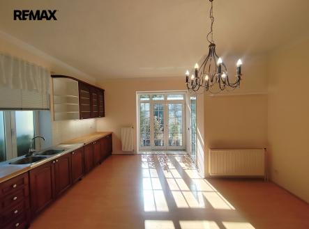 Prodej bytu, 3+1, 92 m²