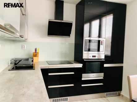 Pronájem bytu, 2+1, 64 m²