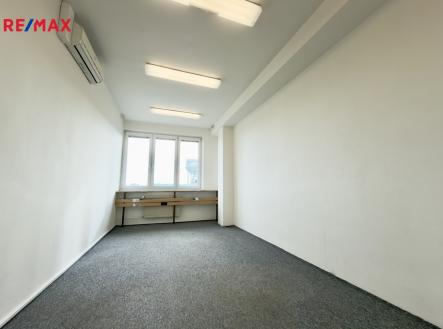 Pronájem kanceláře, 17 m²