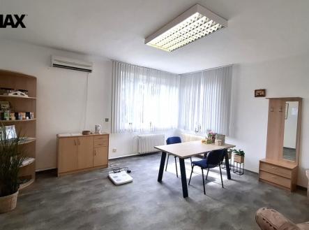 Pronájem kanceláře, 25 m²