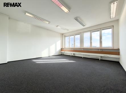 Pronájem kanceláře, 34 m²