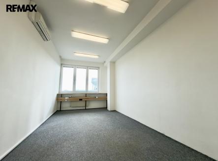 Pronájem kanceláře, 34 m²