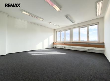 Pronájem kanceláře, 34 m²