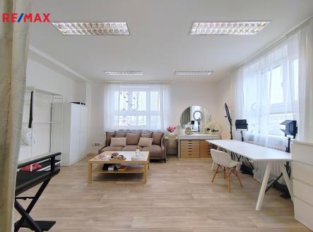 Pronájem kanceláře, 38 m²