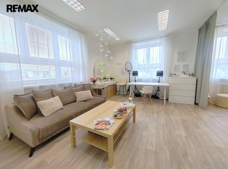 Pronájem kanceláře, 38 m²