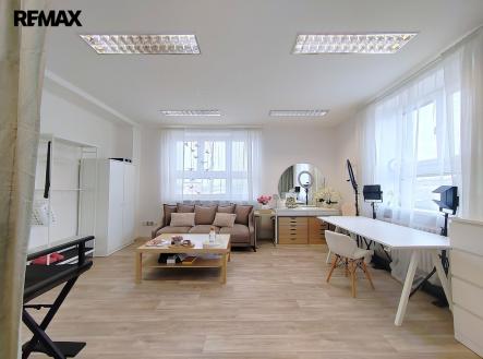 Pronájem kanceláře, 38 m²