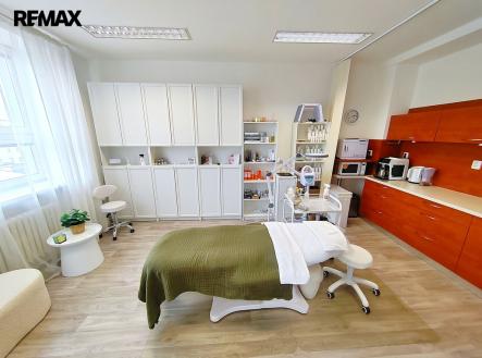 Pronájem kanceláře, 38 m²