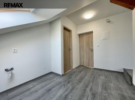 Pronájem bytu, 2+1, 45 m²