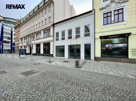 Pronájem obchodní prostor, 479 m²