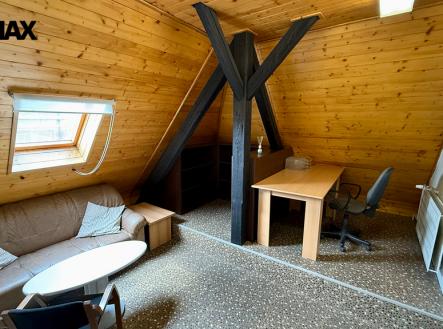 Pronájem kanceláře, 52 m²