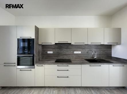 Pronájem bytu, 4+kk, 110 m²