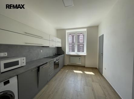 Pronájem bytu, 2+1, 86 m²