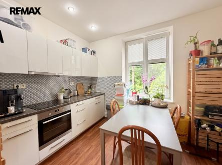 Pronájem bytu, 3+1, 92 m²