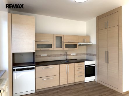 Pronájem bytu, 3+1, 74 m²