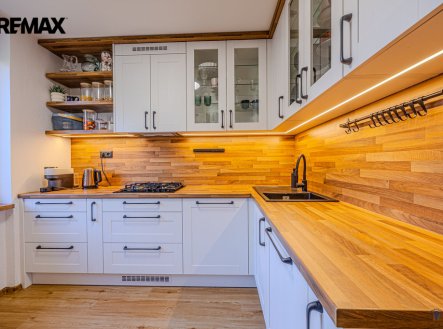 Prodej bytu, 3+1, 77 m²