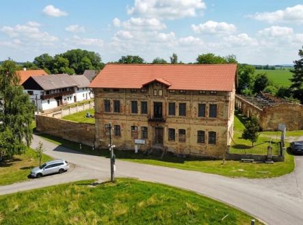 Prodej nájemního domu, 517 m²