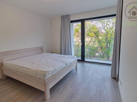 Pronájem bytu, 2+kk, 62 m²