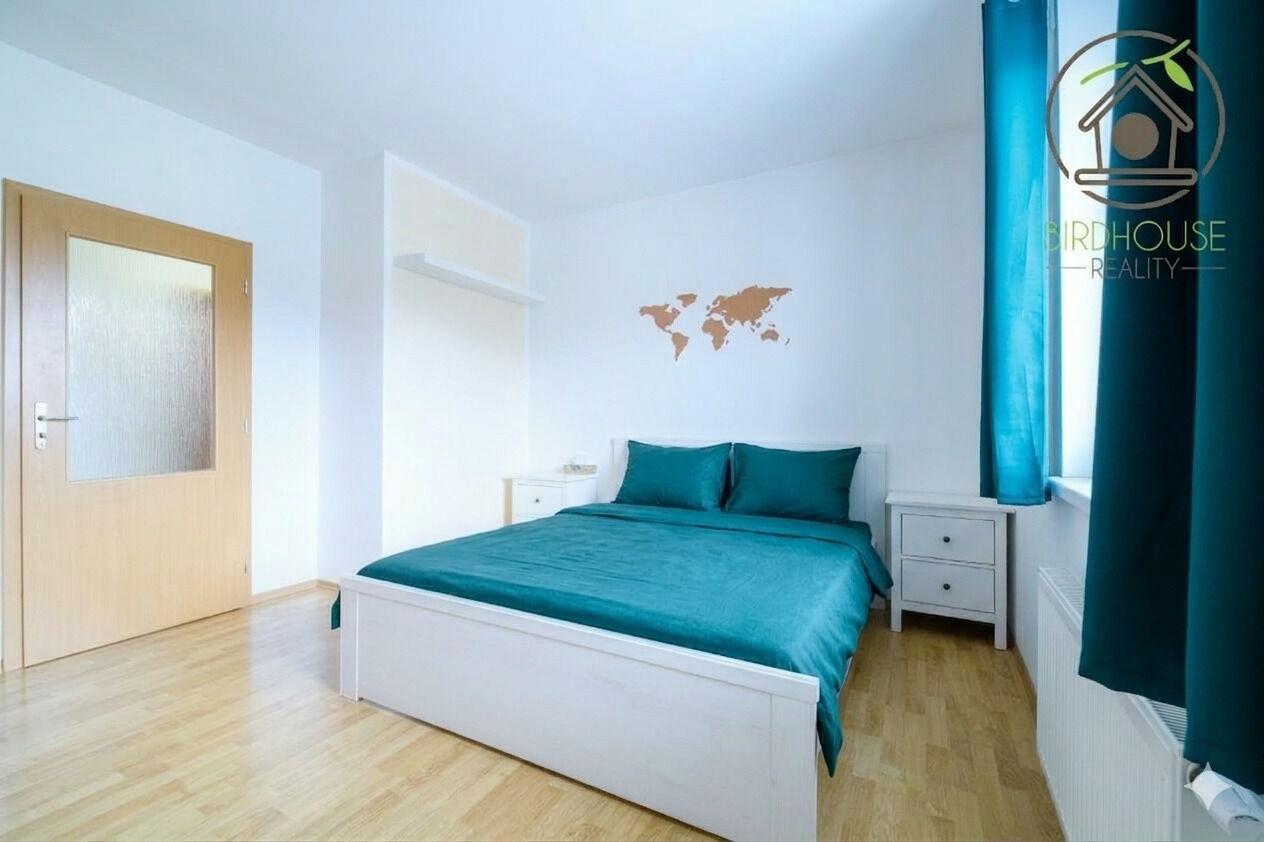 Prodej bytu 2+kk s garážovým stáním, Plzeň - Skvrňany