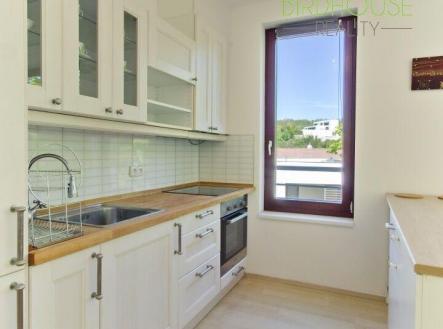 Pronájem bytu, 2+kk, 64 m²