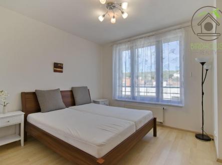 Pronájem bytu, 2+kk, 64 m²