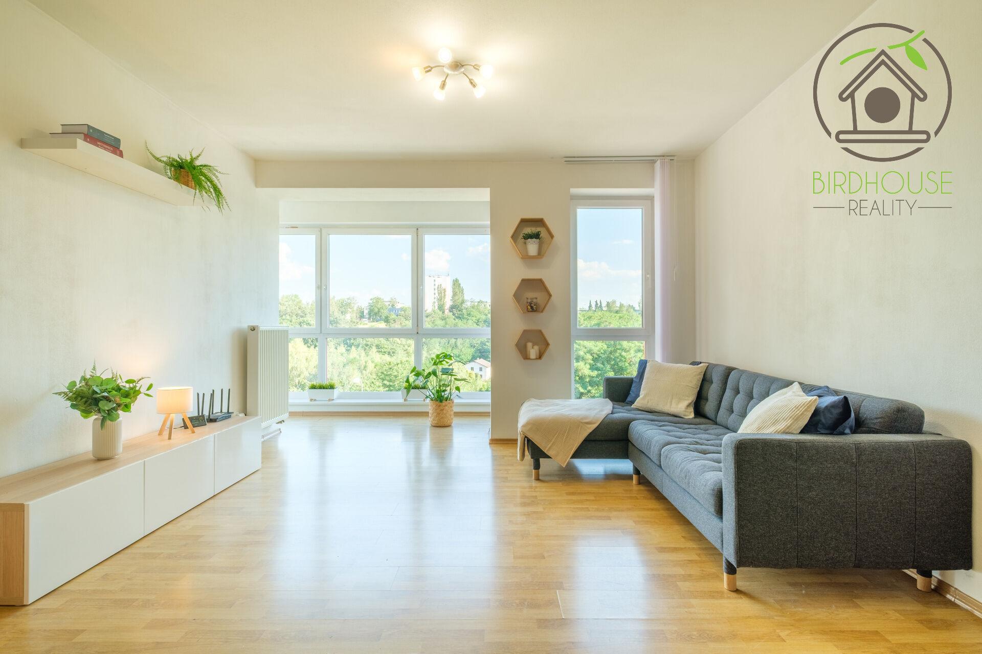 Prodej bytu 2+kk s garážovým stáním, Plzeň - Skvrňany