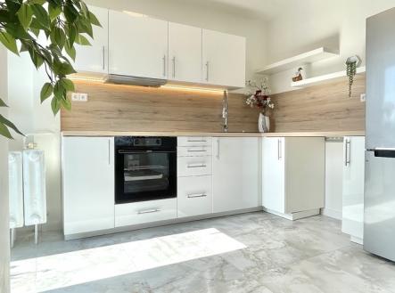 Prodej bytu, 2+kk, 44 m²