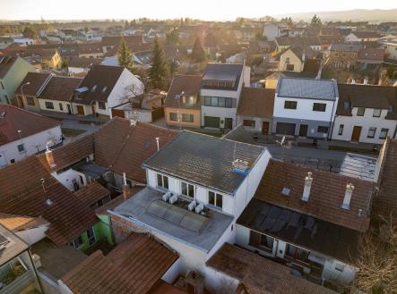 Pronájem kanceláře, 179 m²