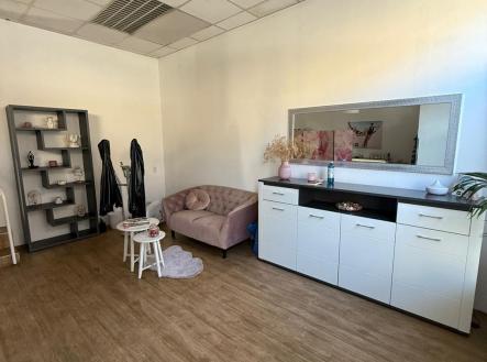 Pronájem - obchodní prostor, 39 m²