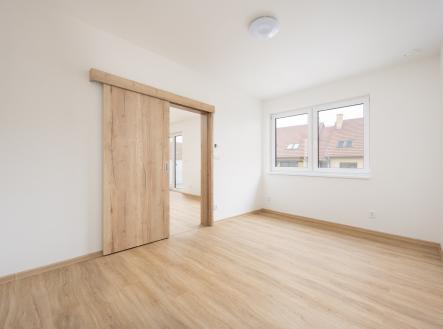 Pronájem bytu, 2+kk, 42 m²