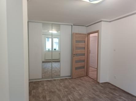Pronájem bytu, 3+kk, 65 m²