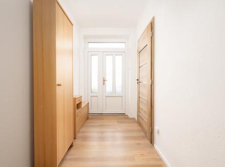 Pronájem bytu, 2+kk, 62 m²