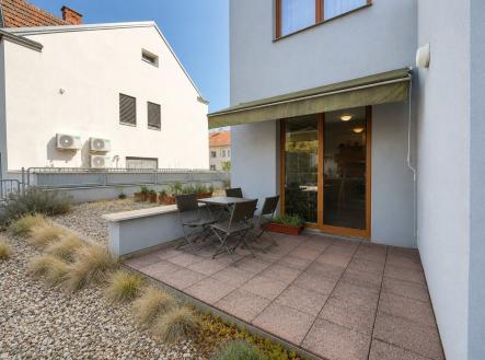 Pronájem bytu, 2+kk, 44 m²