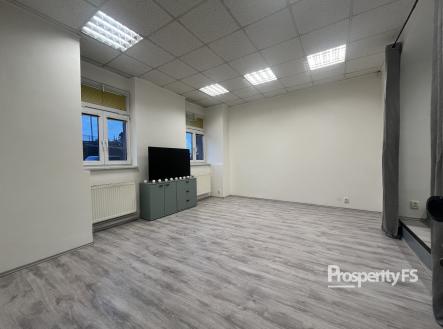 Pronájem - obchodní prostor, 37 m²