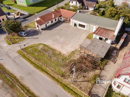 Prodej - obchodní prostor, 880 m²