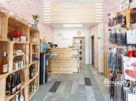 Prodej komerčního objektu, jiný, 198 m²