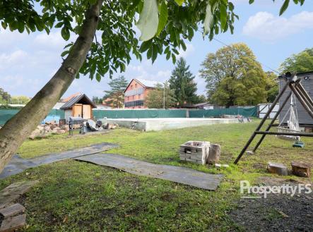 Prodej pozemku pro bydlení, 677 m²