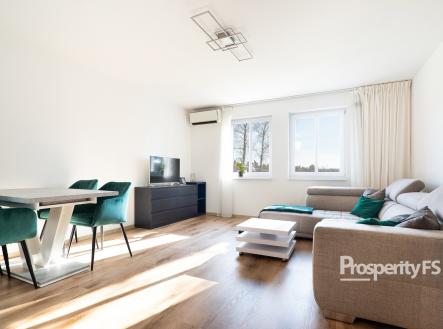 Pronájem bytu, 2+1, 56 m²