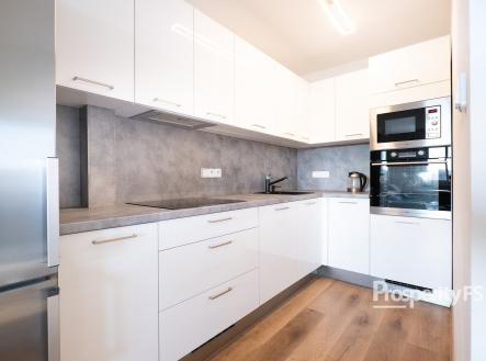 Pronájem bytu, 2+1, 56 m²