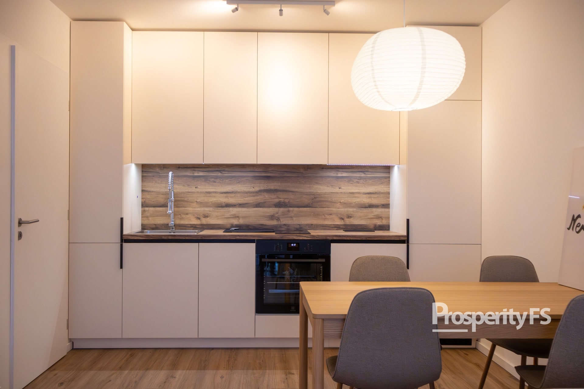 Pronájem bytu 2+kk 38 m², Kladno - Dubí, Ke Křížku