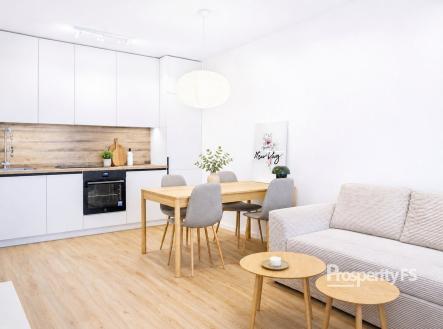 Pronájem bytu, 2+kk, 38 m² obrázek