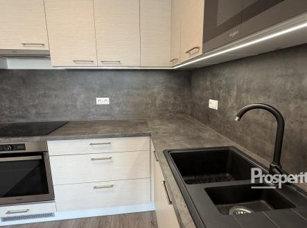 Pronájem bytu, 2+kk, 54 m²