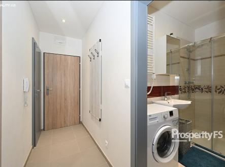 Pronájem bytu, 1+kk, 27 m²