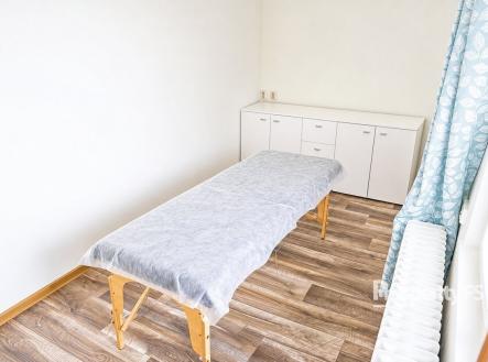 Pronájem komerčního objektu, jiný, 12 m²