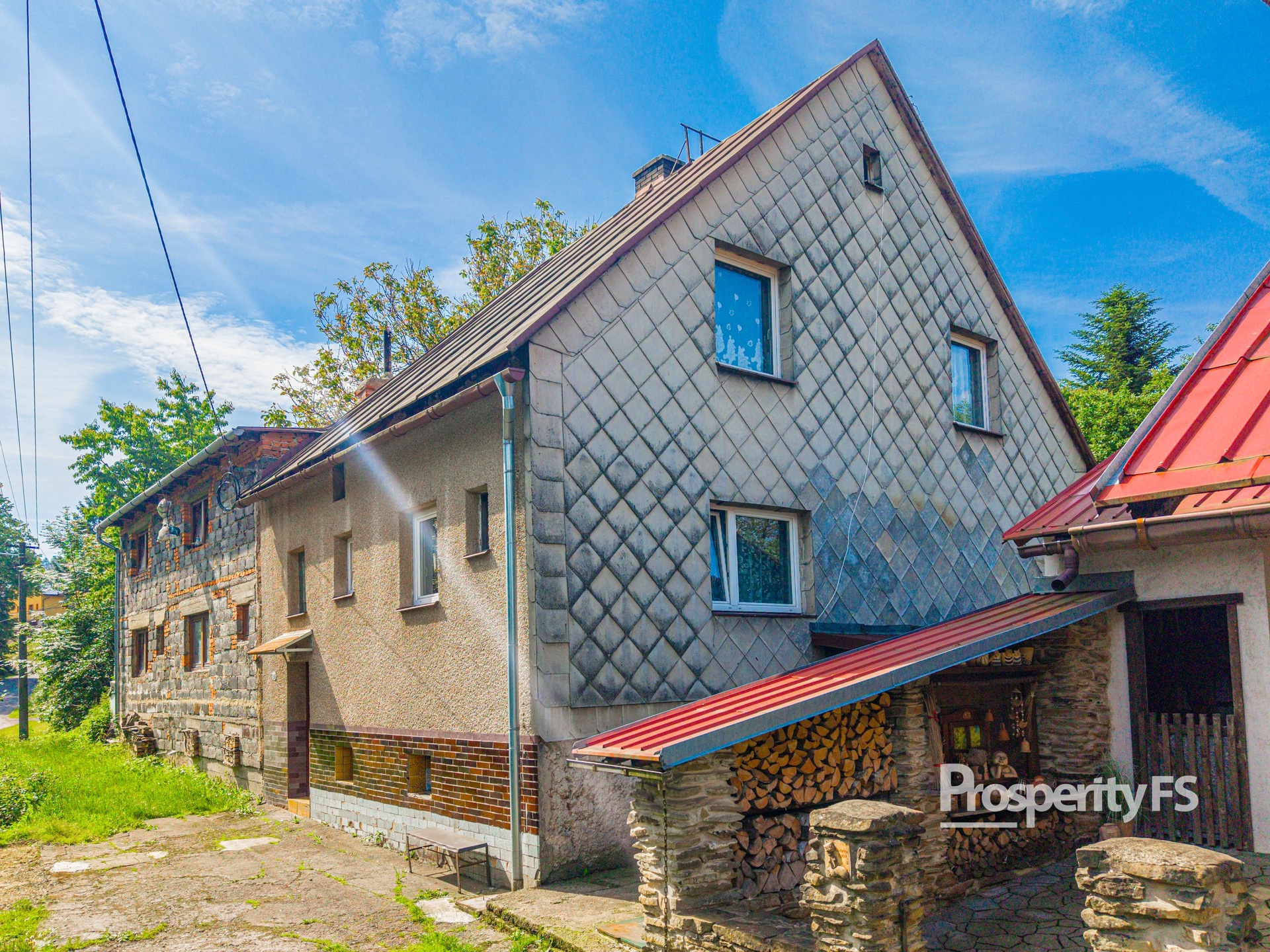 dům