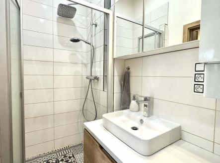 Pronájem bytu, 3+kk, 70 m²