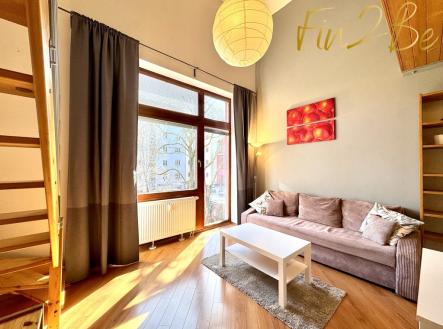 Pronájem bytu, 1+kk, 38 m²