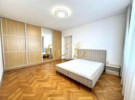 Pronájem bytu, 3+1, 89 m²