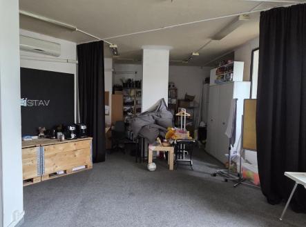 Prodej obchodní prostor, 140 m²